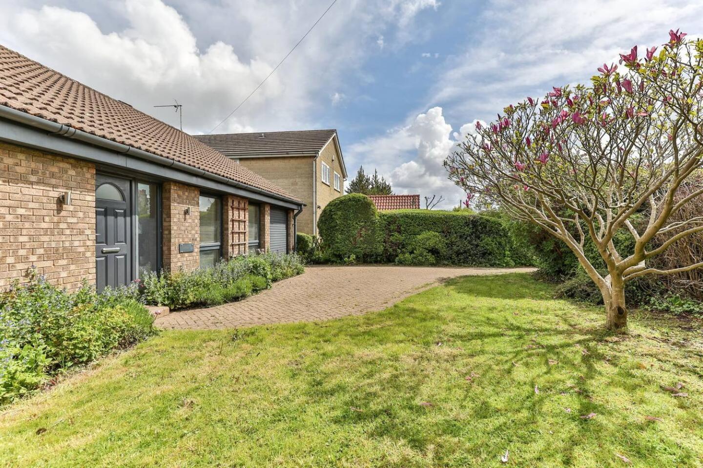 3 Bedroom Bungalow Close To Peak District With Garden Шефилд Экстерьер фото