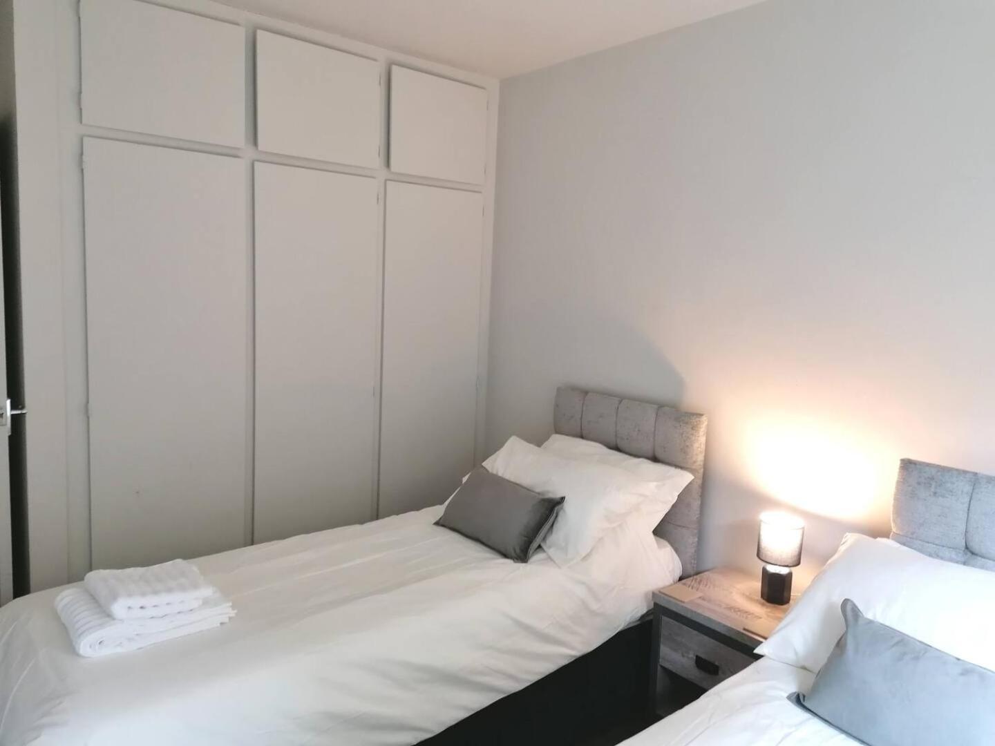 3 Bedroom Bungalow Close To Peak District With Garden Шефилд Экстерьер фото